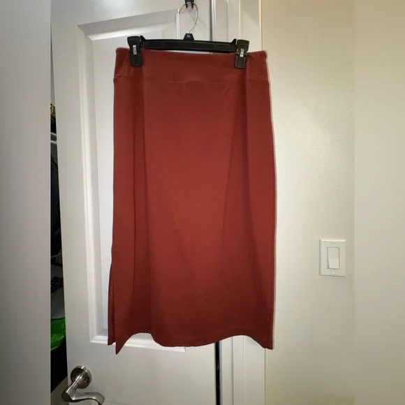 Nine West Pull-On Ponte Pencil Skirt - Picture 2 of 6